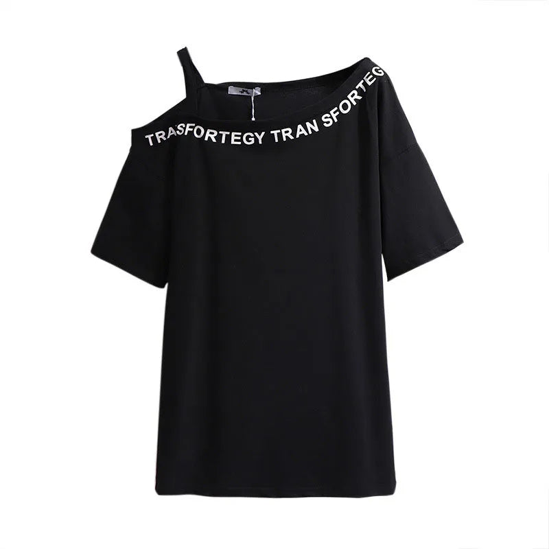 Schwarzes Damen-T-Shirt mit asymmetrischem Ausschnitt und weißem Schriftzug, Baumwolle.