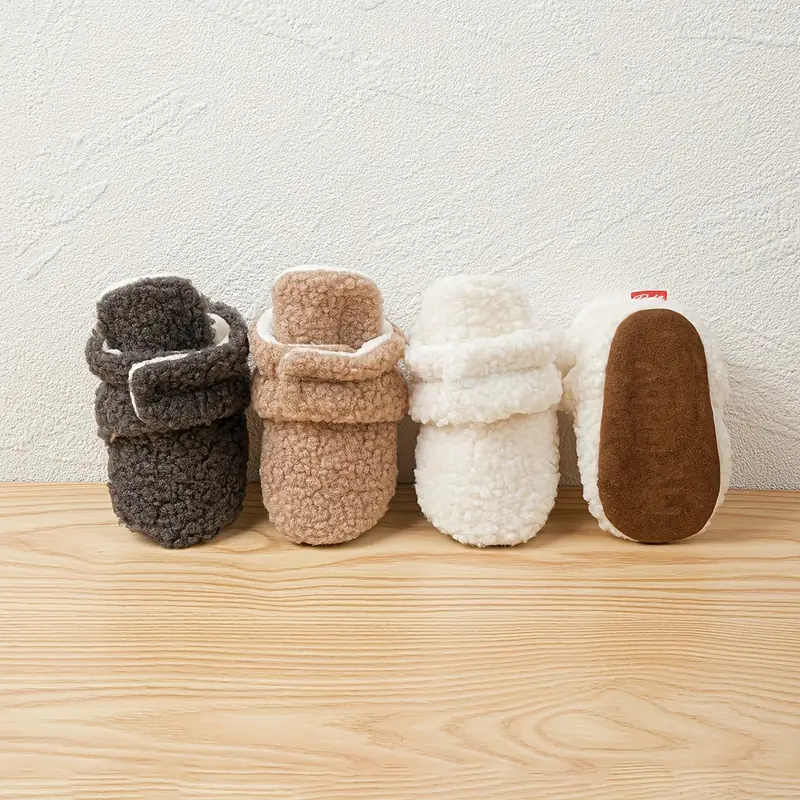 Barntoffelsockor i teddytyg – SnugglePaws