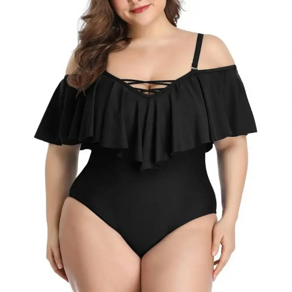 Plus-Size schwarzer Badeanzug mit Rüschen, schulterfrei, Damenmode, Strandbekleidung.