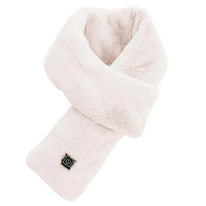 Weißer, flauschiger Schal aus Kunstfell, ideal für Wintermode und kaltes Wetter.