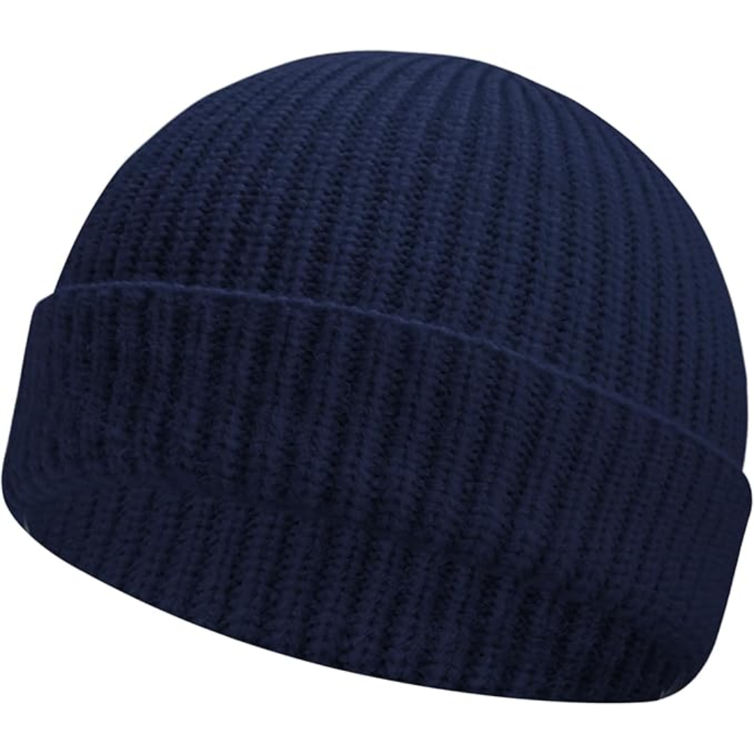 Dunkelblaue Strickmütze aus Wolle, warm und stilvoll für den Winter.
