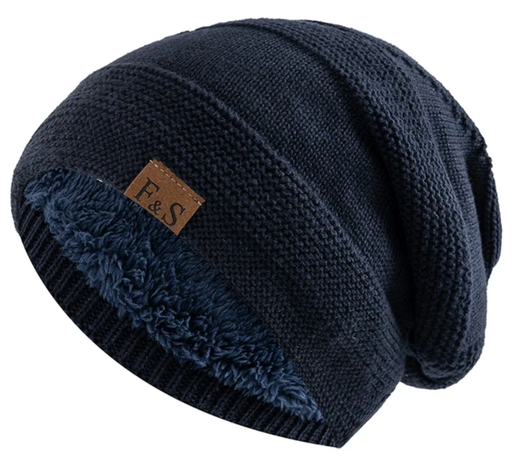 Dunkelblaue Strickmütze mit Fleece-Futter, Unisex, Wintermode, warm und stylisch.