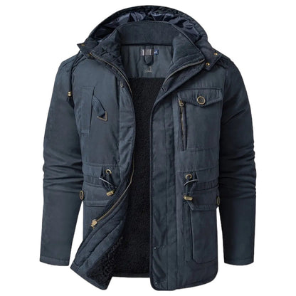 Dunkelblaue Herren-Winterjacke mit Kapuze, Reißverschluss und Taschen, warm gefüttert.