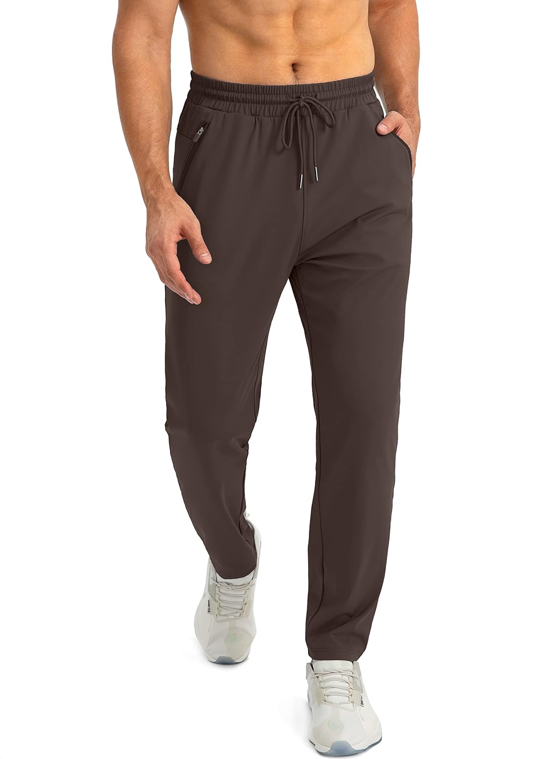 Herren Jogginghose, dunkelbraun, elastisch, mit Kordelzug, ideal für Sport und Freizeit.