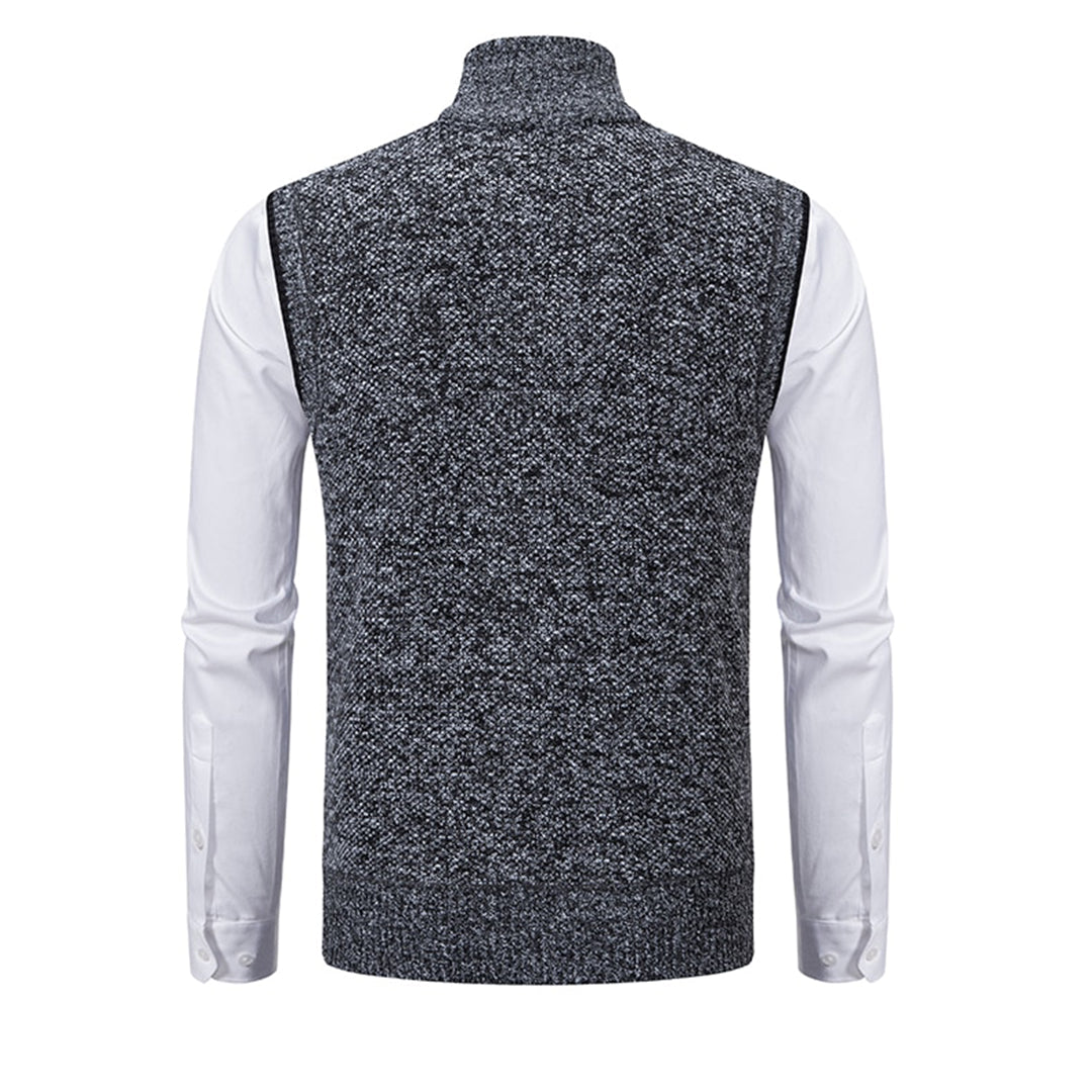 Dunkelgraue Strickweste Herren, ärmellos, modisch, über weißem Hemd, Rückansicht.