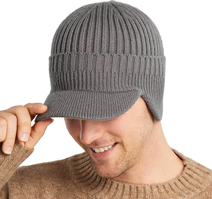 Stickad herrmössa med öronlappar – Kian