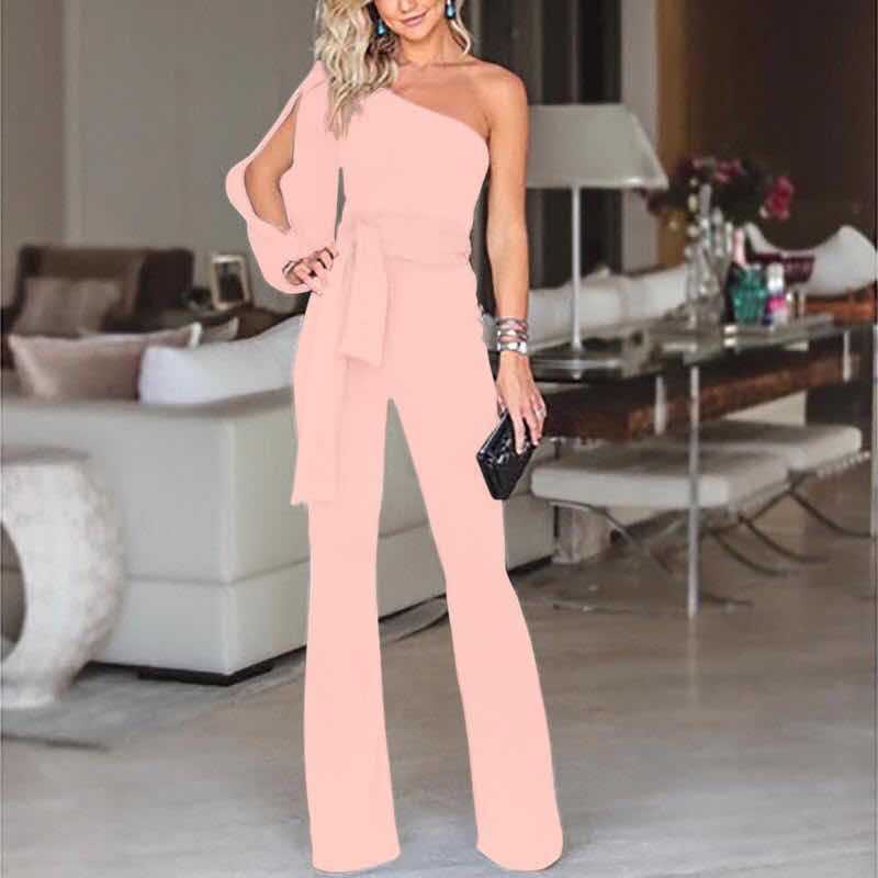 Eleganter rosa Ein-Schulter-Jumpsuit für Damen, ideal für Abendveranstaltungen.