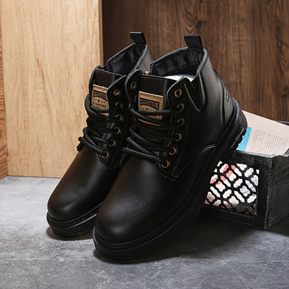 Schwarze Lederstiefel für Herren, robust, modisch, mit Schnürung, ideal für Herbst/Winter.