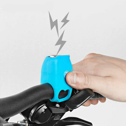 Hand drückt blaue Fahrradklingel am Lenker, Blitzsymbol, Fahrrad-Zubehör, Sicherheit.