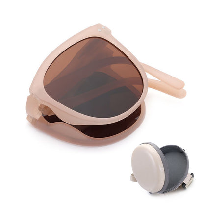 Faltbare Sonnenbrille Damen, beige, mit Etui, UV-Schutz, modisch, kompakt, Reiseaccessoire.