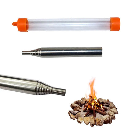 Metall-Blasrohr für Lagerfeuer, tragbar, mit Kunststoffhülle, ideal für Outdoor-Abenteuer.