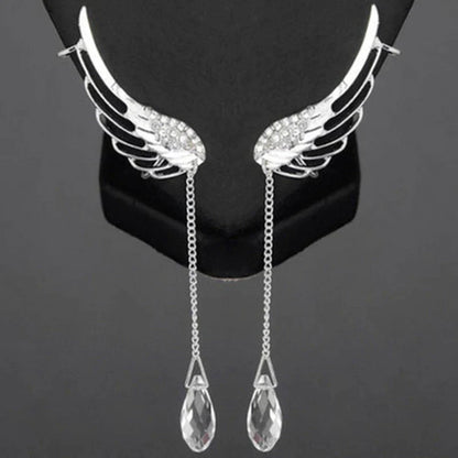 Silberne Engelsflügel-Ohrringe mit Kristallanhängern, eleganter Schmuck für Damen.