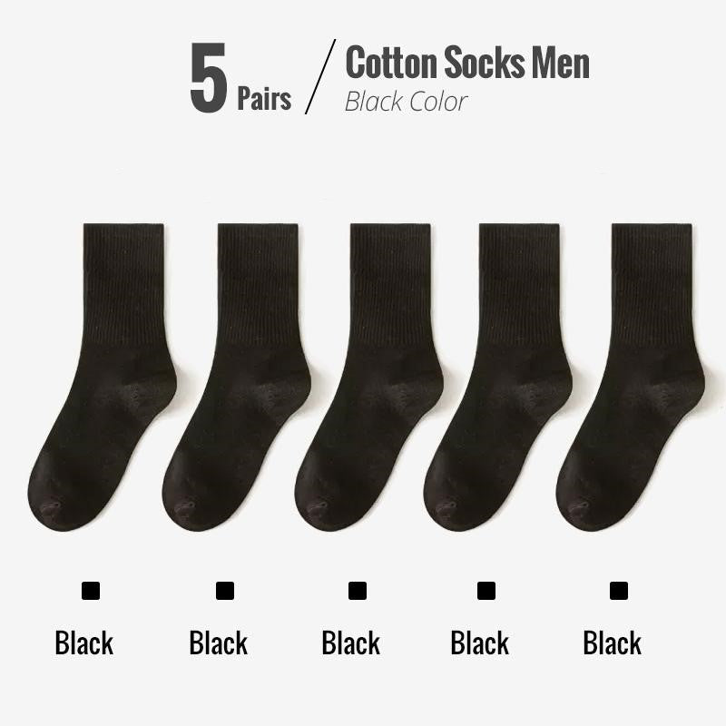 Fünf Paar schwarze Herrensocken aus Baumwolle, ideal für Alltag und Business.