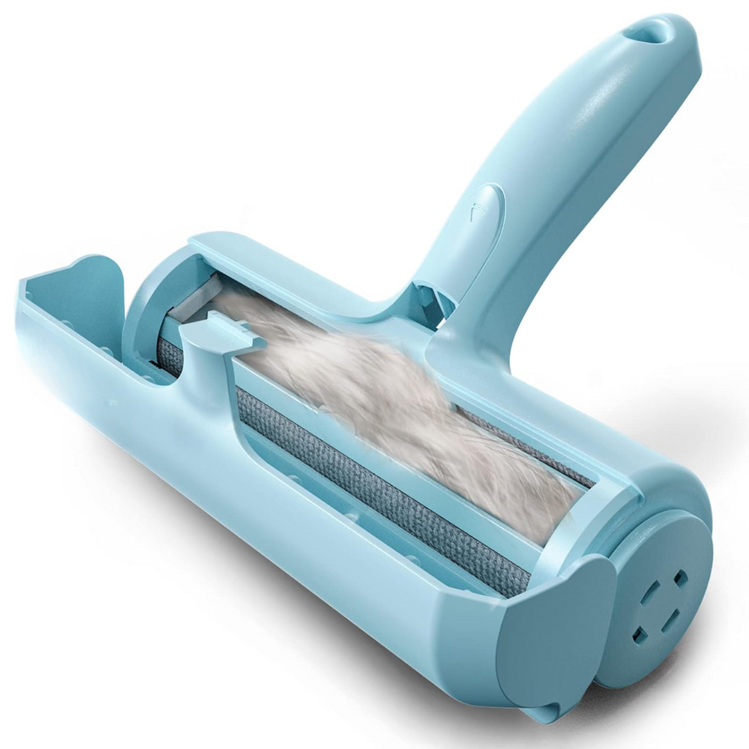 Blauer Tierhaarentferner Roller, wiederverwendbar, für Kleidung und Möbelreinigung.