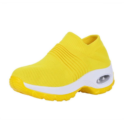 Gelber Damen-Walkingschuh, atmungsaktiv, rutschfest, bequem, mit weißer Sohle.