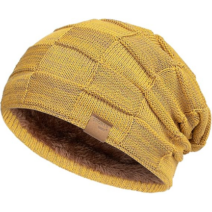 Gelbe Strickmütze aus Wolle, kariertes Muster, warmes Winteraccessoire, Unisex-Design.