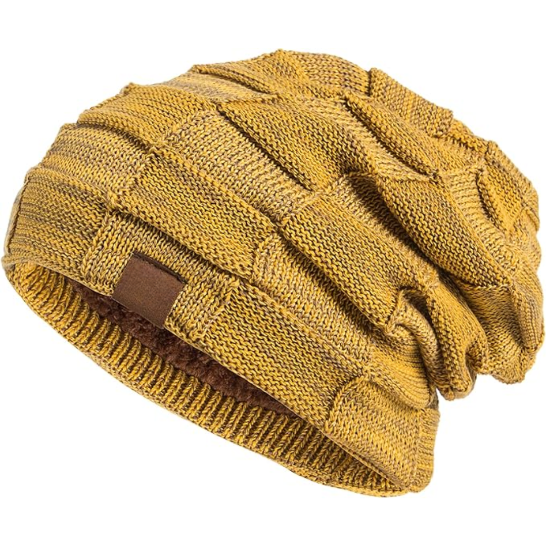 Gelbe Strickmütze aus Wolle, modisches Accessoire, warm und stilvoll für den Winter.
