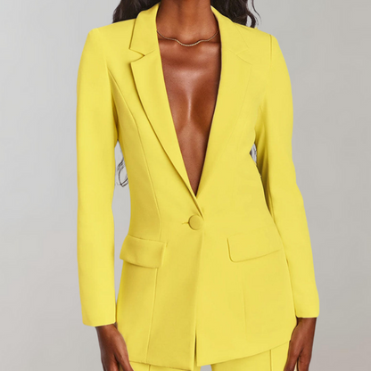 Gelber Damenblazer, tailliert, elegantes Design, modische Damenbekleidung, Business-Look.