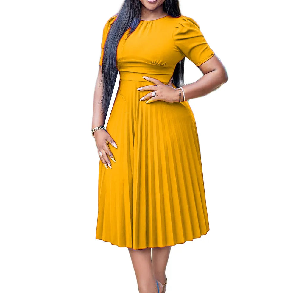 Gelbes knielanges Damenkleid, plissiert, kurzärmelig, elegantes Design, Sommermode.