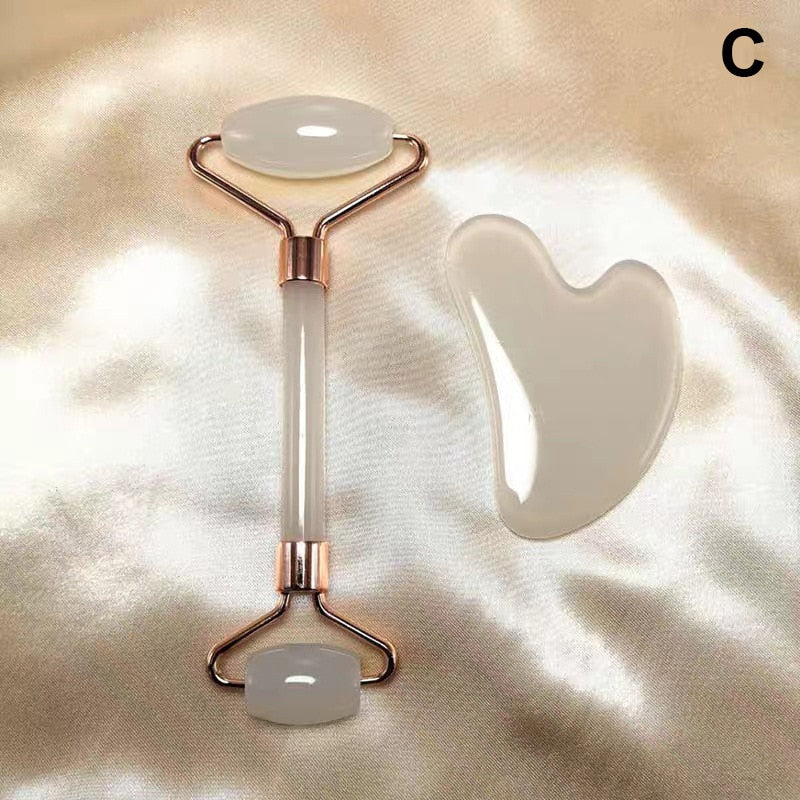 Jade-Roller und Gua Sha Set, weiß, Gesichtsmassage, Hautpflege, Entspannung, Anti-Aging.