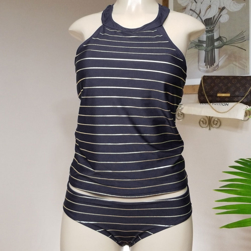 Schwarz-weiß gestreifter Tankini-Set, ärmellos, Damen-Bademode, Strandmode, Sommer.