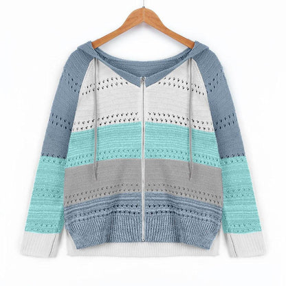 Gestreifte Damen-Strickjacke, blau-grau, Kapuze, Reißverschluss, Baumwolle, modisch.