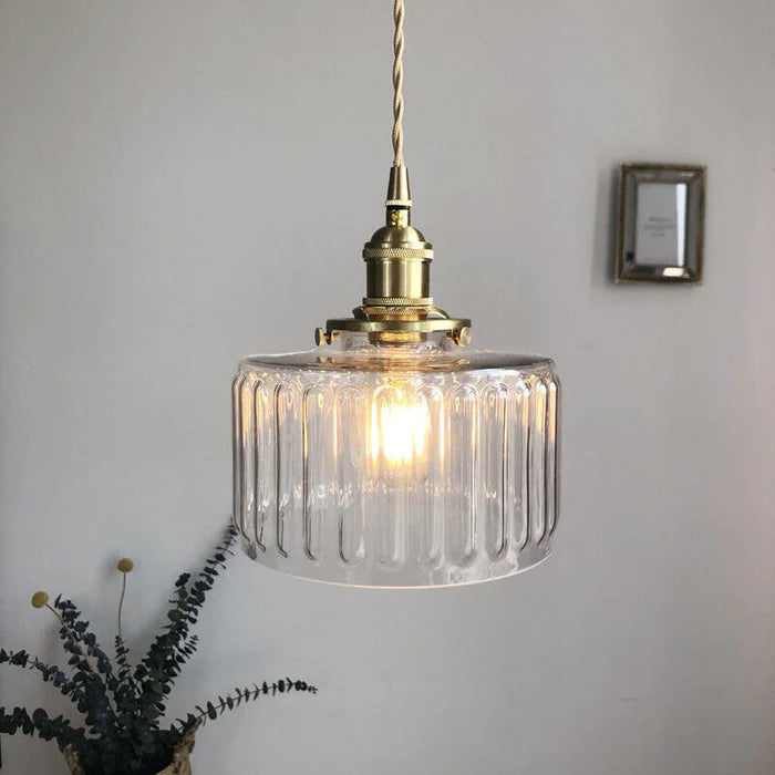 Vintage Hängelampe aus Glas mit Messingfassung, E27, Retro-Design, Wohnzimmerbeleuchtung.
