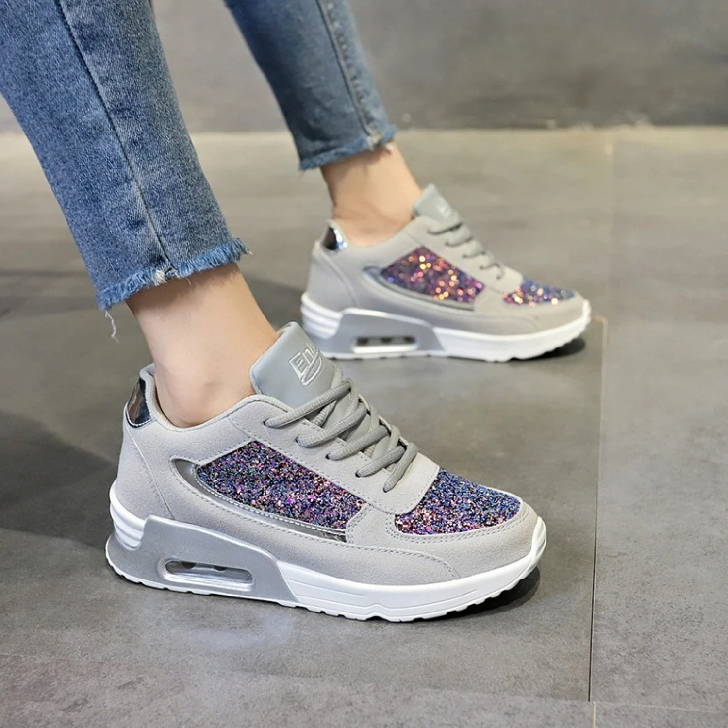 Damen Sneaker, grau, Glitzer, atmungsaktiv, leicht, modisch, Freizeitschuhe, Jeans.