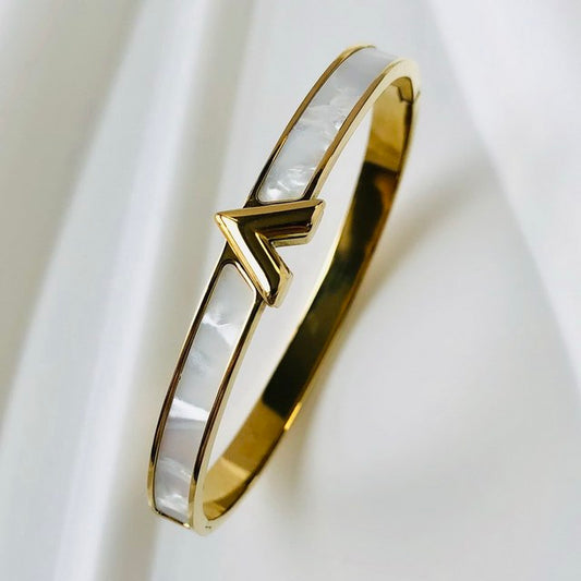 Goldenes Edelstahlarmband mit Zirkoneinlage, wasserdicht, luxuriöses Design für Damen.