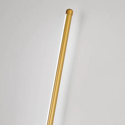 Goldene LED-Stehlampe, modernes Design, energiesparend, minimalistisch, für Wohnzimmerbeleuchtung.