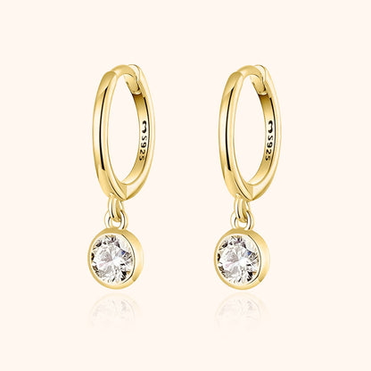 Goldene Creolen mit Zirkonia-Anhänger, 925er Silber, eleganter Schmuck, Damen-Ohrringe.
