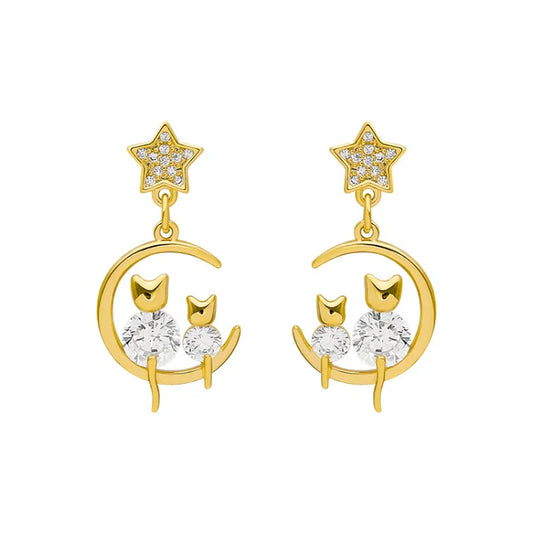 Goldene Ohrringe mit Stern- und Mondmotiv, Katzen-Design, Zirkonia-Steine, modisch, elegant.