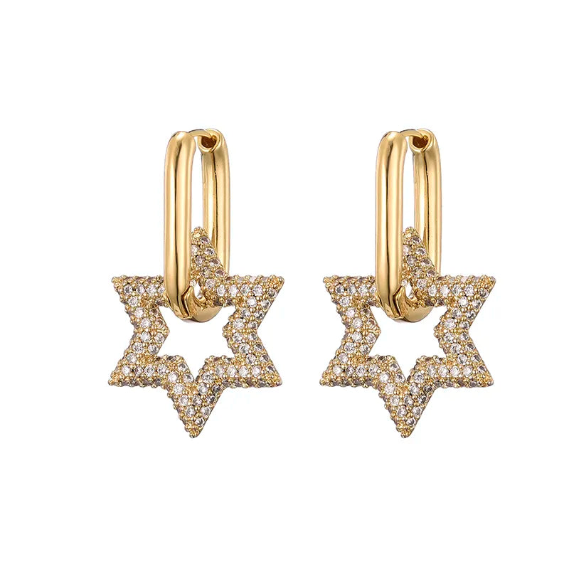 Goldene Stern-Ohrringe mit Diamanten, eleganter Schmuck, modische Accessoires für Damen.