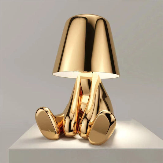 Goldene Tischlampe in Hasenform, modernes Design, glänzend, dekorative Beleuchtung, Wohnzimmer.