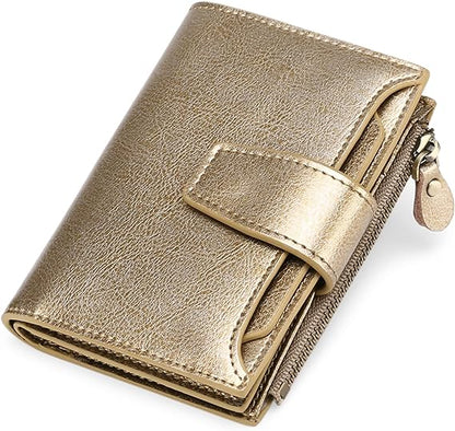 Goldene Leder-Geldbörse mit Reißverschluss und Druckknopf, stilvoll und kompakt.