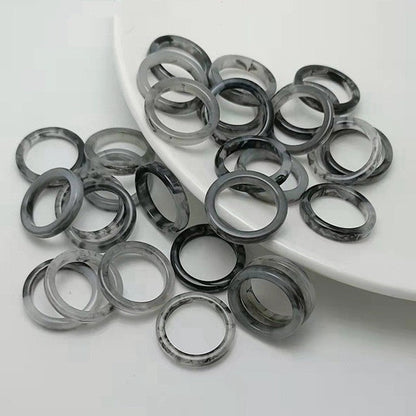 Graue Acrylringe, Y2K-Stil, koreanische Mode, Kinderaccessoire, 2023-Trend.