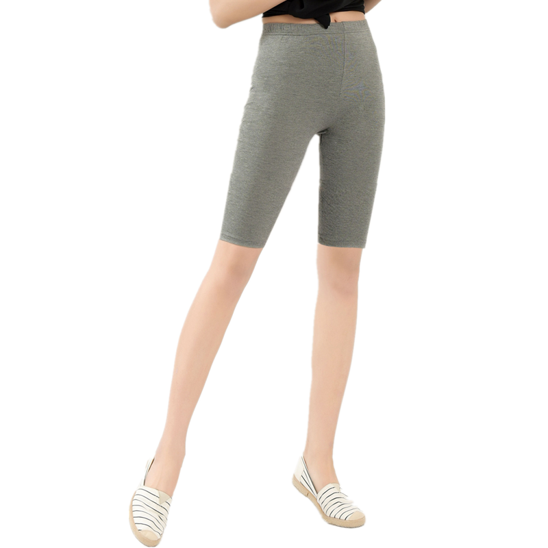 Graue Damen-Radlerhose, knielang, elastisch, bequem, ideal für Sport und Freizeit.