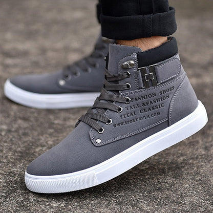 Graue Herren-Sneaker, hohe Knöchel, modisch, sportlich, Freizeit, Schnürung, Gummisohle.