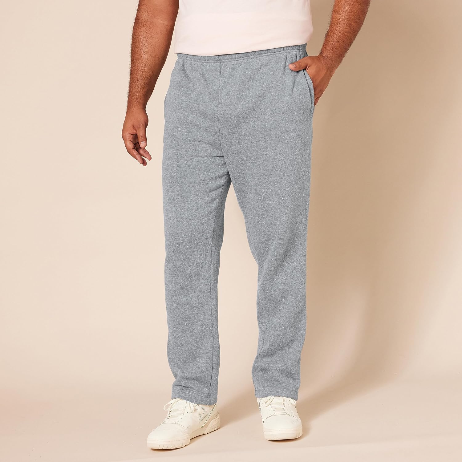 Graue Herren-Jogginghose, bequem, Baumwolle, elastischer Bund, seitliche Taschen.