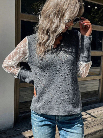 Damen V-Ausschnitt Pullover, grau, Strick, Spitzenärmel, modisch, lässig, Herbstmode.