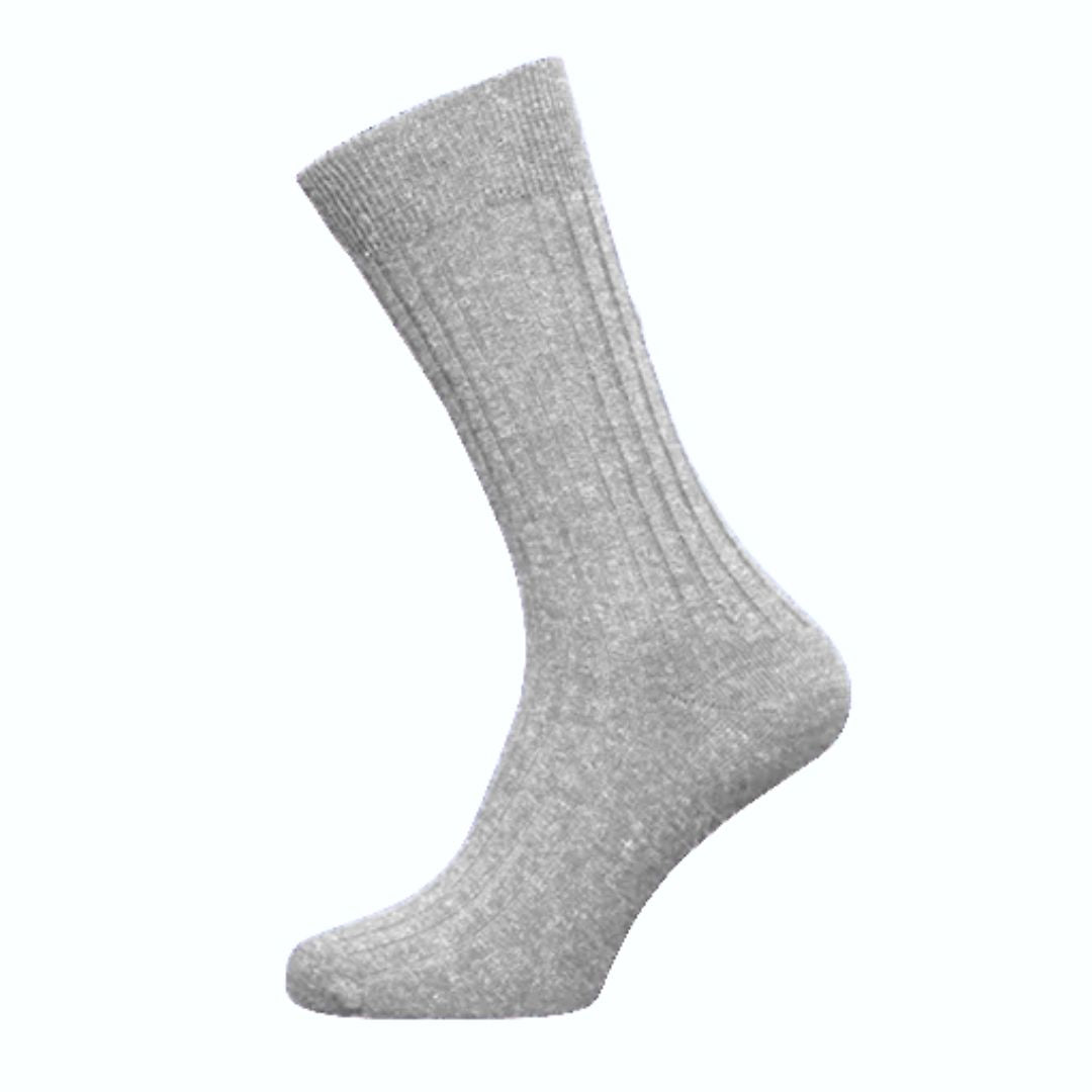 Graue Wollsocke, knöchelhoch, warm, bequem, ideal für Winter, Unisex, hochwertige Qualität.