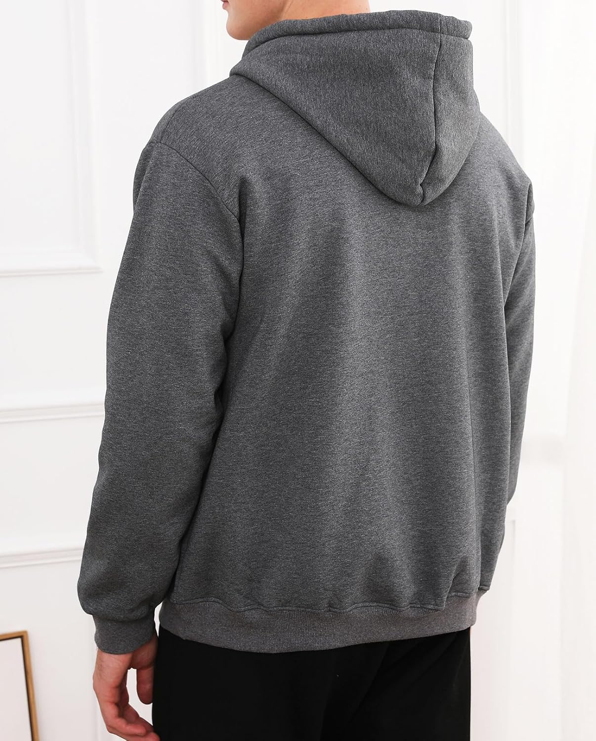 Grauer Kapuzenpullover Herren, Baumwolle, lässig, warm, modisch, Rückansicht, Herbstmode.