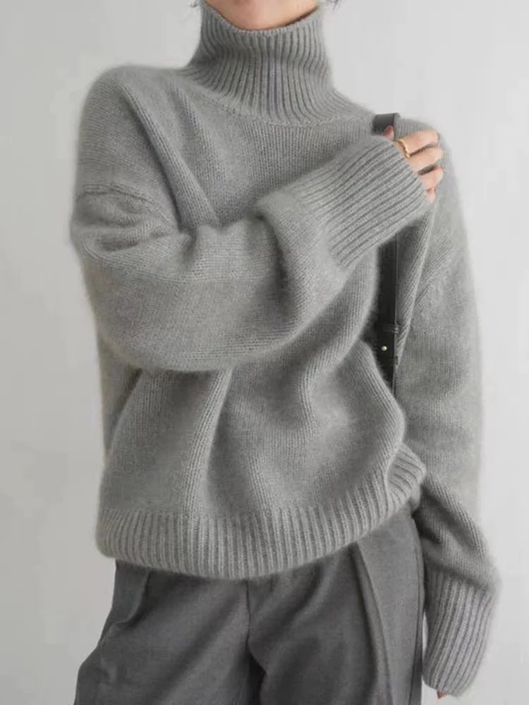Grauer Damen-Kaschmirpullover, Rollkragen, Herbst-Wintermode 2023, locker gestrickt.