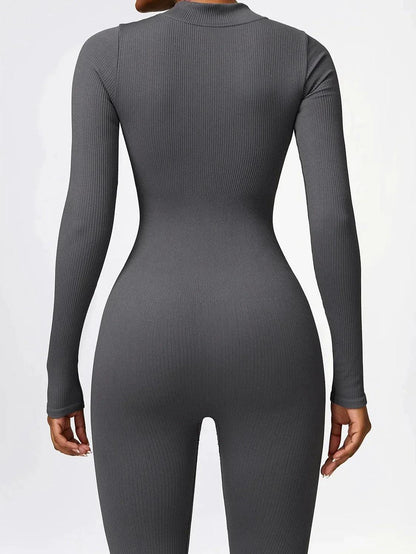 Damen Jumpsuit langarm, dunkelgrau, figurbetont, gerippt, modisch, bequem, Freizeitkleidung.
