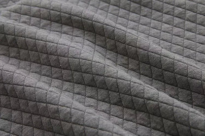 Grauer gesteppter Stoff, Baumwolle, quadratisches Muster, Textil, Nähmaterial, Meterware.