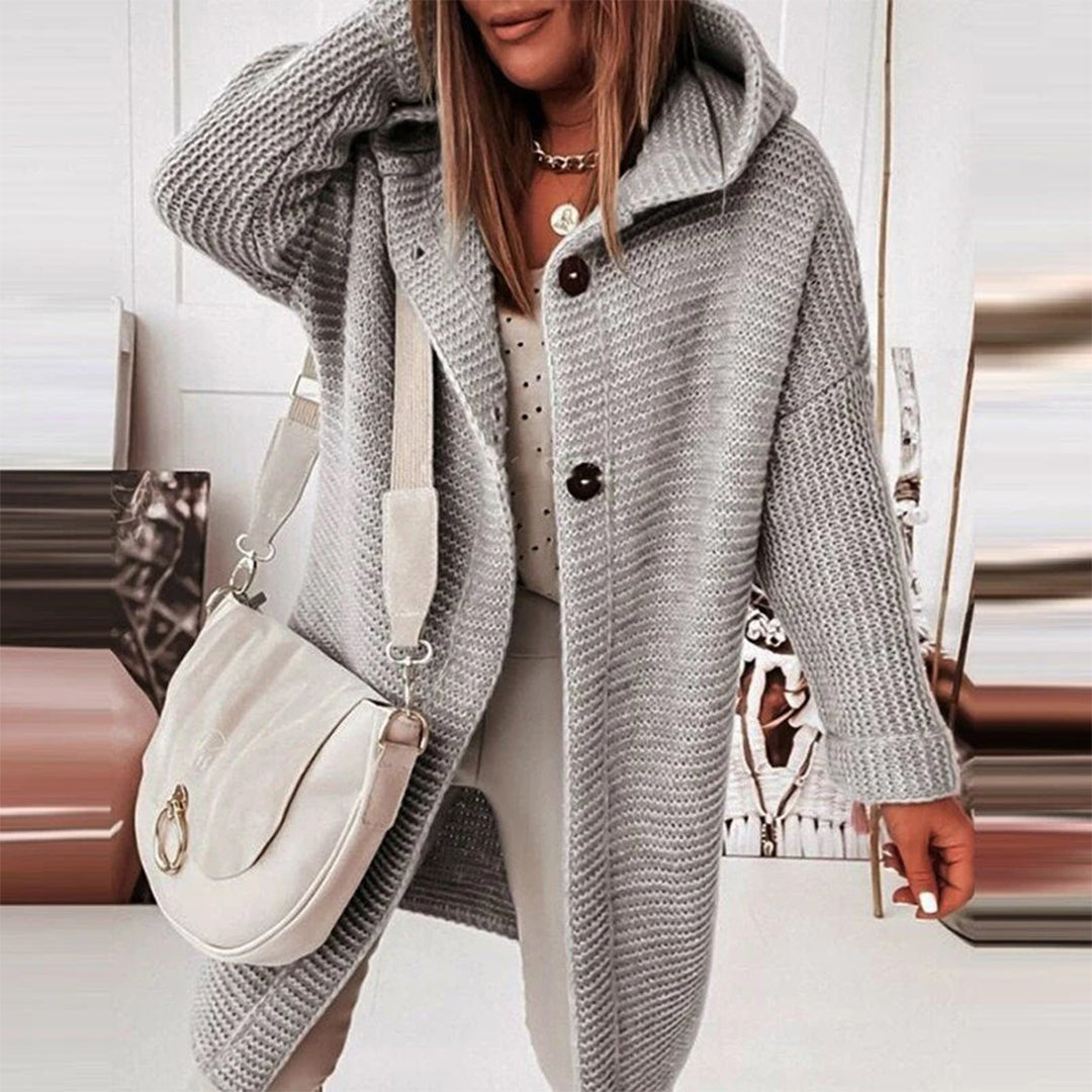 Damen Strickjacke grau, Kapuze, Knöpfe, lässig, Herbstmode, Strickmantel, modisch, bequem.