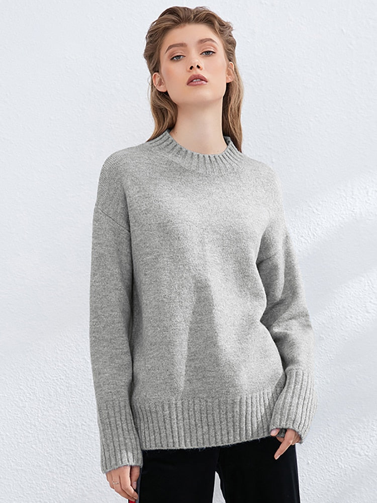 Grauer Damenpullover aus Wolle, lässig, langärmelig, Rundhalsausschnitt, Herbstmode.