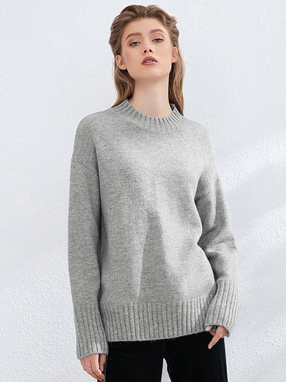 Grauer Damenpullover aus Wolle, lässig, warm, modisch, ideal für Herbst und Winter.