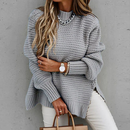 Damen Strickpullover grau, modisch, bequem, Herbstmode, lässig, eleganter Stil, Kettenhalskette.