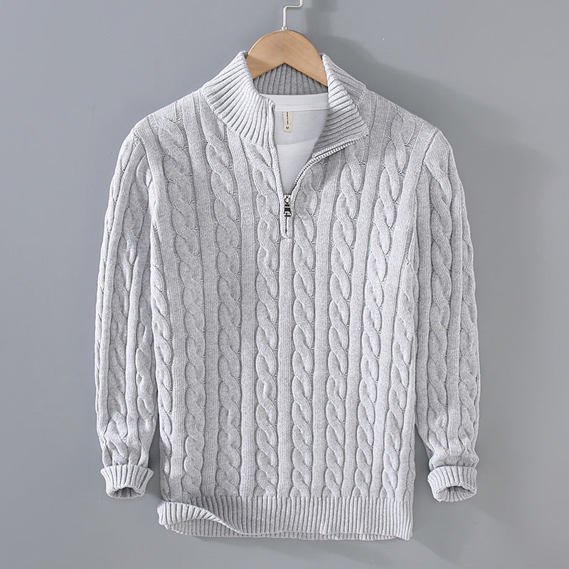 Grauer Strickpullover mit Reißverschluss, Zopfmuster, Herrenmode, Winterbekleidung.